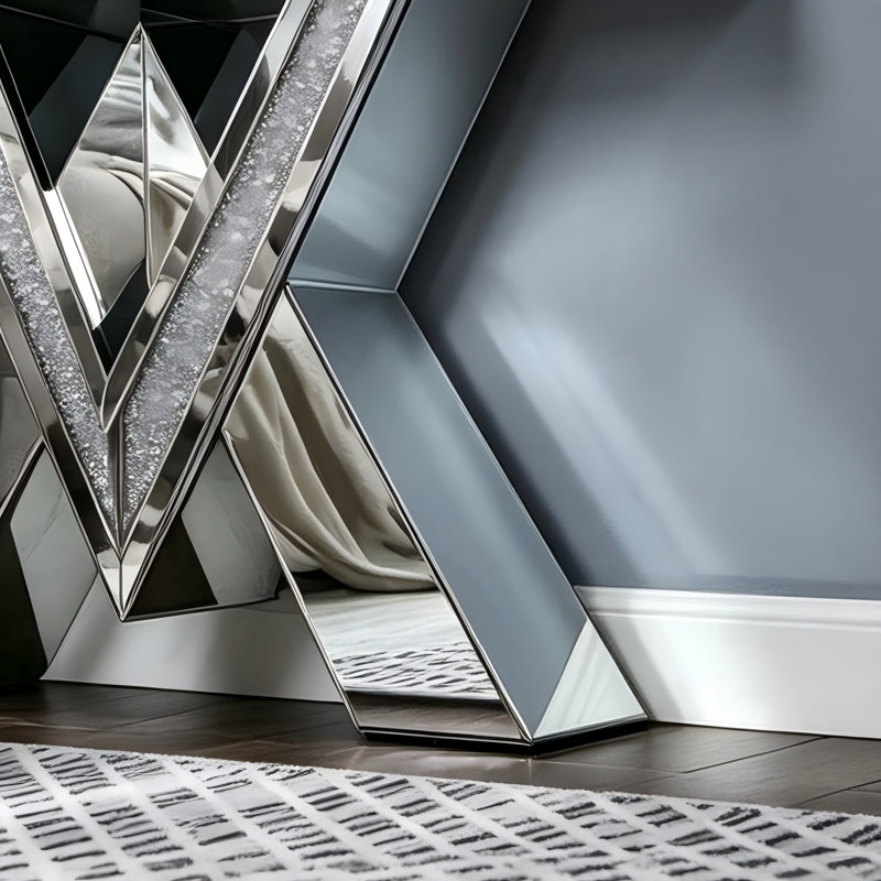 Console miroir en forme de V de 47 pouces avec incrustations de faux diamants, table d'appoint glamour