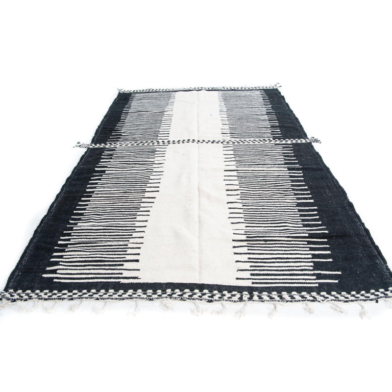 Tapis noir et blanc Oliver