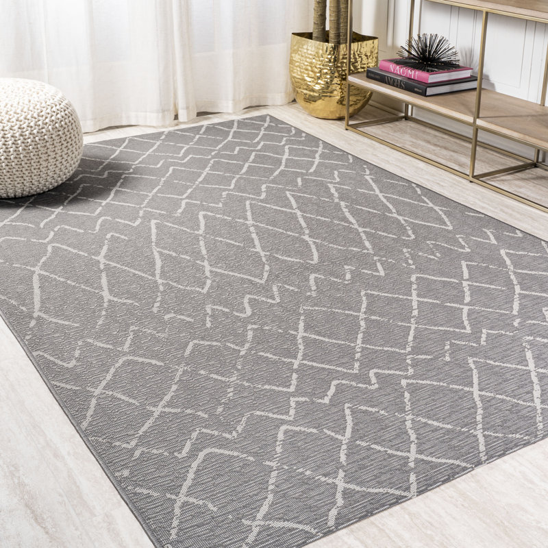 Tapis intérieur / extérieur gris / crème Harpa Moroccan Trellis, Rectangle 7 pi 9 po x 10 pi