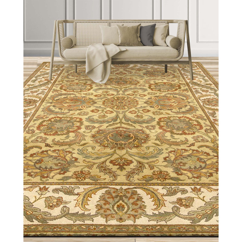 Tapis doré et ivoire de haute qualité noué à la main