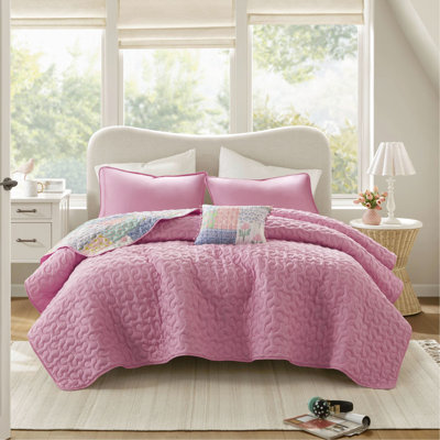 4 courtepointe pour lit double / grand lit rose avec un design patchwork unique, réversible pour plusieurs humeurs, un matériau en microfibre douce, des motifs de feuilles vibrantes et de papillons, différentes conceptions de pièce,