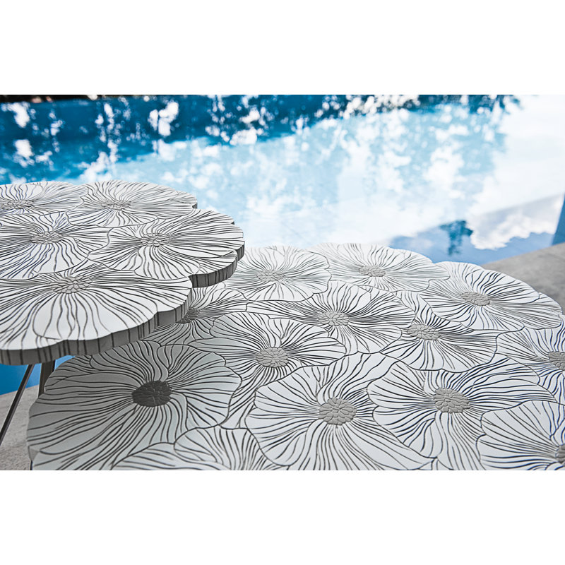 Bouquet Outdoor Coffee Table, White