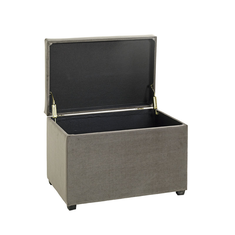 Akilia Blanket Chest