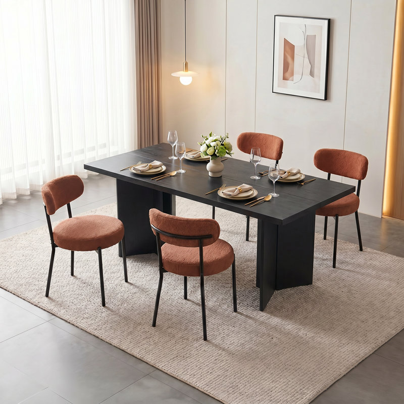 Table de salle à manger rectangulaire en bois Alyria de 63 po avec 4 chaises de salle à manger en cuir bouclé Sherpa, Black
