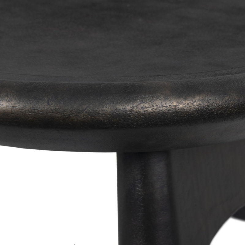 Varo Outdoor Oval Coffee Table
