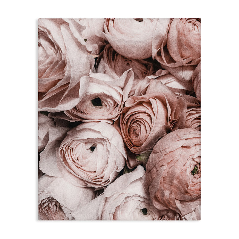 Pivoines roses en sourdine sur toile par Incado, H 40 po x l 30 po x P 1,5 po