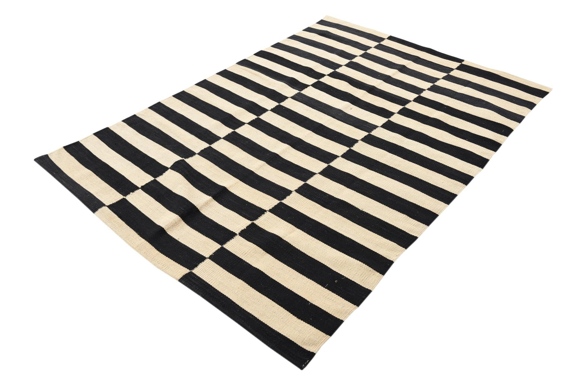 Wayfair Black And White Rugnull