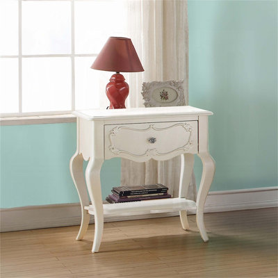 Table de chevet traditionnelle avec finition perle avec tiroir et tablette, parfaite pour les chambres de jeunes et le rangement élégant