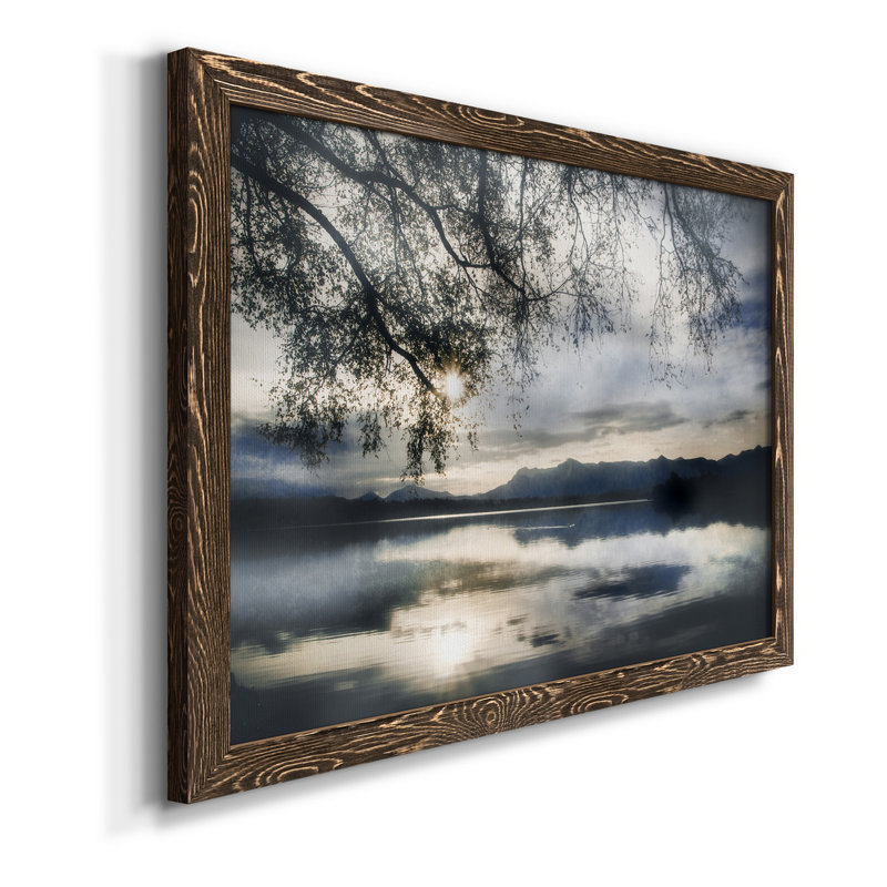 Staffelsee Lake - Floater Frame, reproduction de photo sur toile, H 20 po x l 17 po x P 1,5 po, Toile avec cadre en noyer
