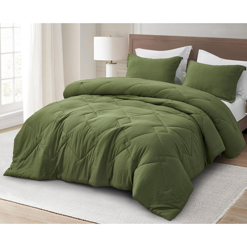 Hugo 3-Piece Polyester Jacquard Lightweight Thin Comforter Set, Olive Green, Queen Comforter + 2 Standard Shams