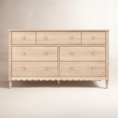 Charlotte 7-Drawer Scallop Detail Dresser, Blonde