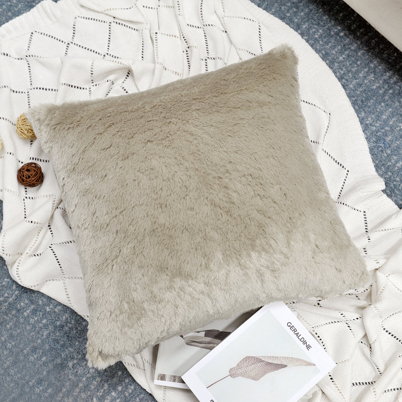 Housse de coussin réversible en fausse fourrure, Simplement taupe