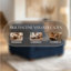 Chaise longue modulable rembourrée en fausse fourrure de lapin en flanelle avec accoudoirs et coussins décoratifs-1305676649-1308474895