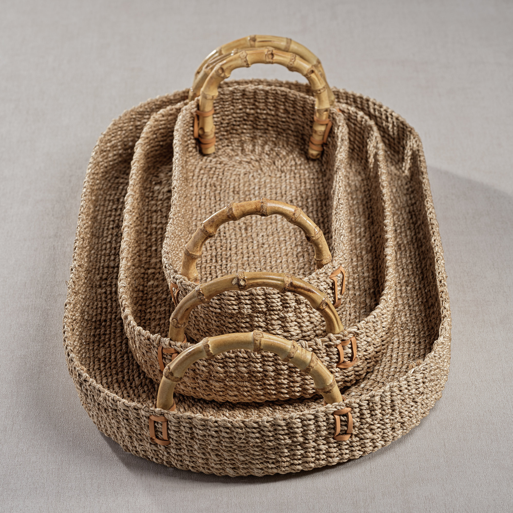 Oval Abaca/ Bamboo Tray, 2.5" H x 6" W x 14" D