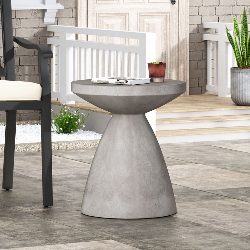 Table d'appoint d'extérieur en béton léger
