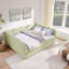 Grand lit de jour confortable en vichy-129415506-129165742