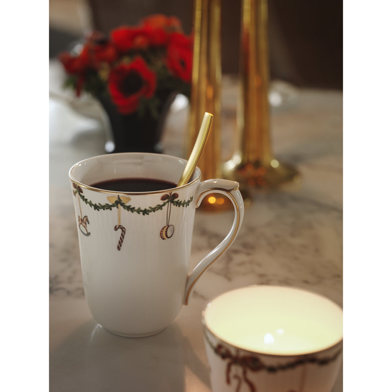 Royal Copenhagen Star Fluted Christmas 11.159 oz. Mug