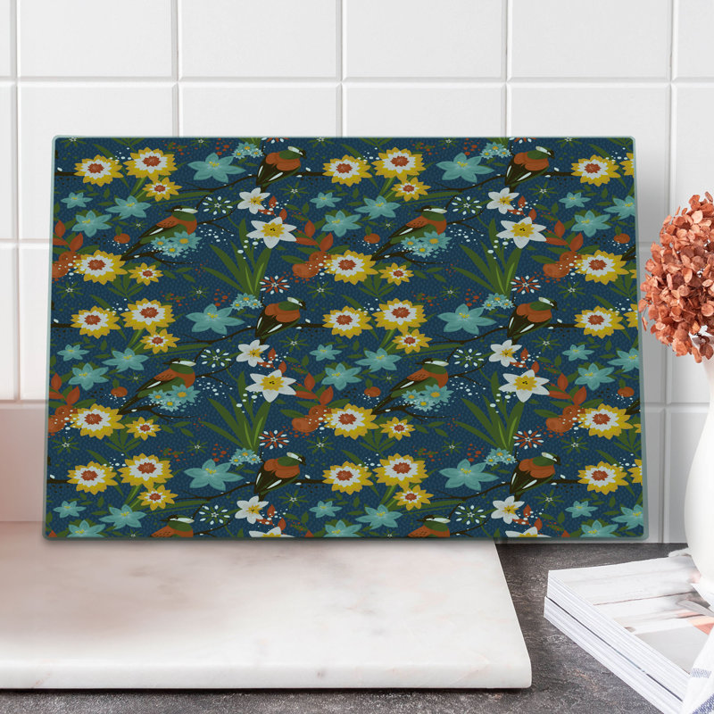 Planche à découper en verre East Urban Home, 15,5 po x 11,5 po