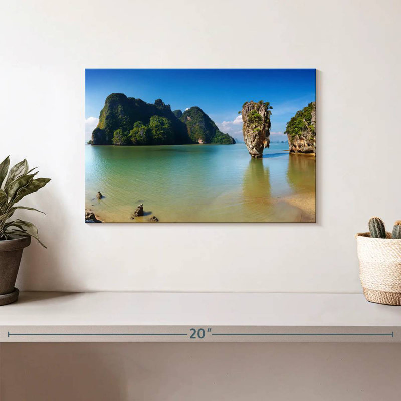 Nicci Thai Island, 8" H x 12" W
