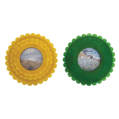 Round Resin Scalloped Photo Frame Set