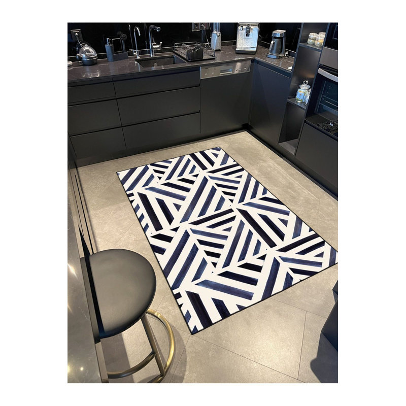 Tapis noir lavable à motifs géométriques, Sous-tapis rectangulaire 2 pi 6 po x 4 pi 11 po