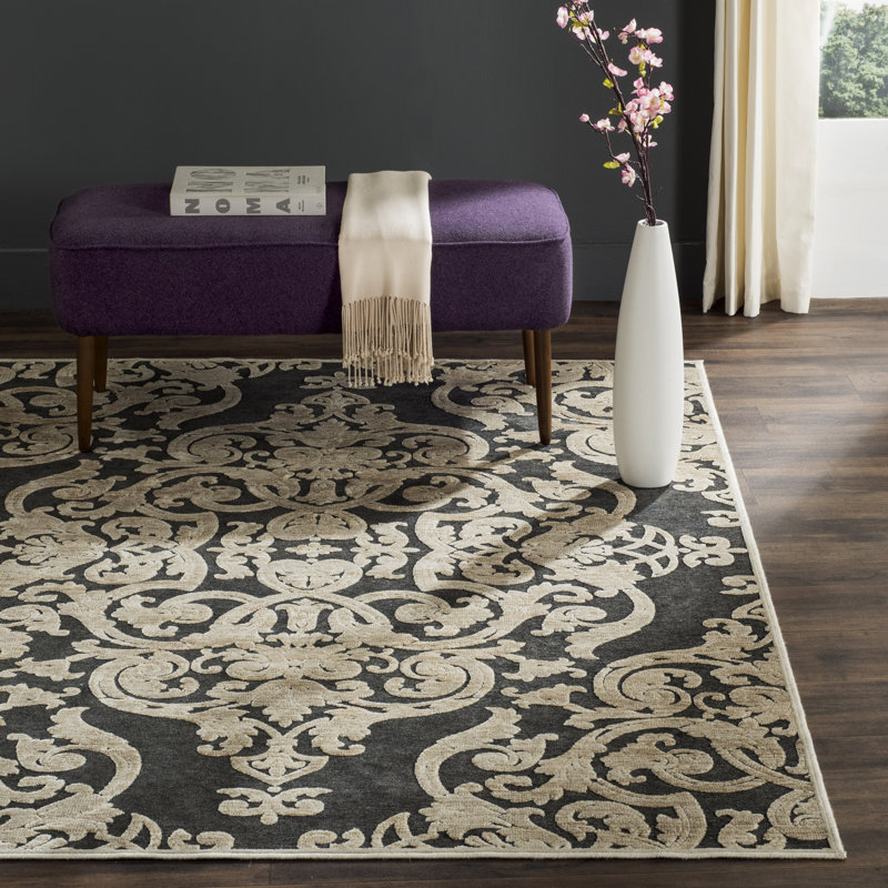 Leavittsburg Oriental Area Rug, Rectangle 160 x 229 cm