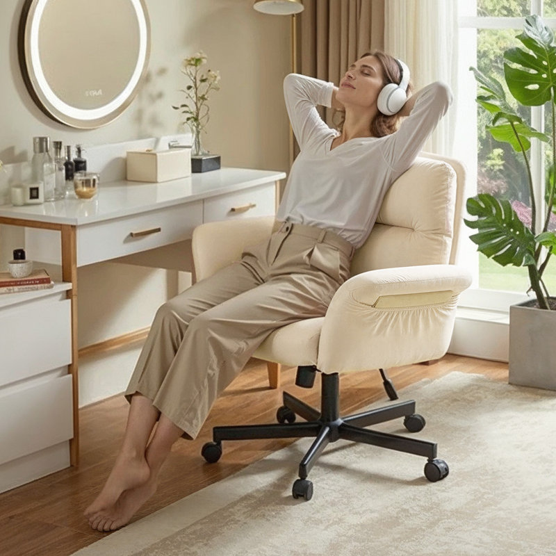 Beige Velvet Cross-Legged Office Chair with Flip-up Armrests, Swivel Criss Cross Executive Desk Chair with 2 Side Pockets, Modern Vanity & Computer Chair with Wheels