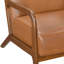 Chaise d'appoint à coussins attachés en similicuir brun et revêtement en noyer avec espace de vie