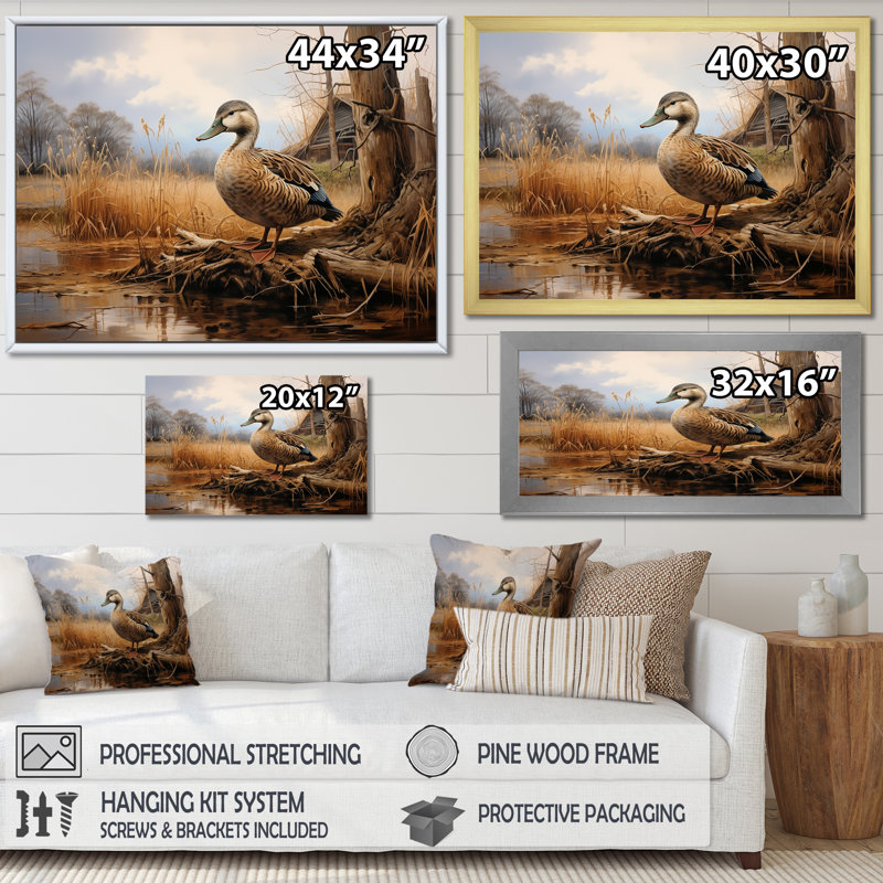 «Waddling Duck At The Barn I» - art mural animal canard, Cadre d'angle fermé doré, H 12 po x l 20 po x P 1 po