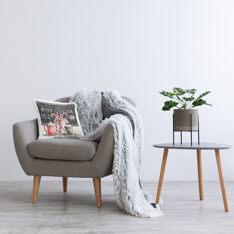  Polyester Throw Pillow
