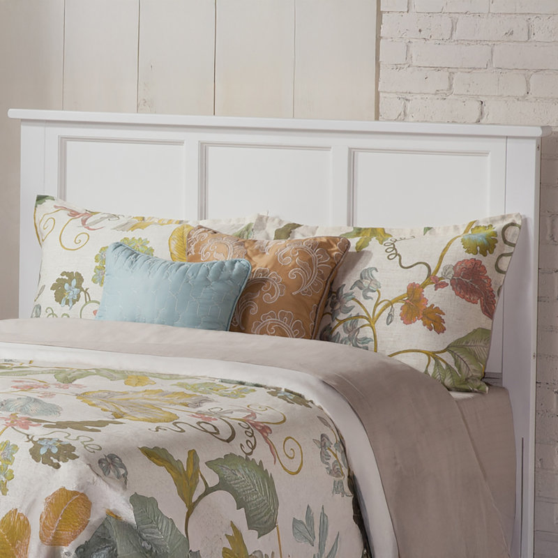 Amear Solid Wood Foundation Bed with Matching Footboard, White, Queen
