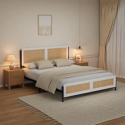 Cadre de lit en rotin grand Boho, grand lit plateforme en bois avec tête et pied de lit en rotin naturel, aucun sommier tapissier requis, silencieux, facile à assembler, blanc