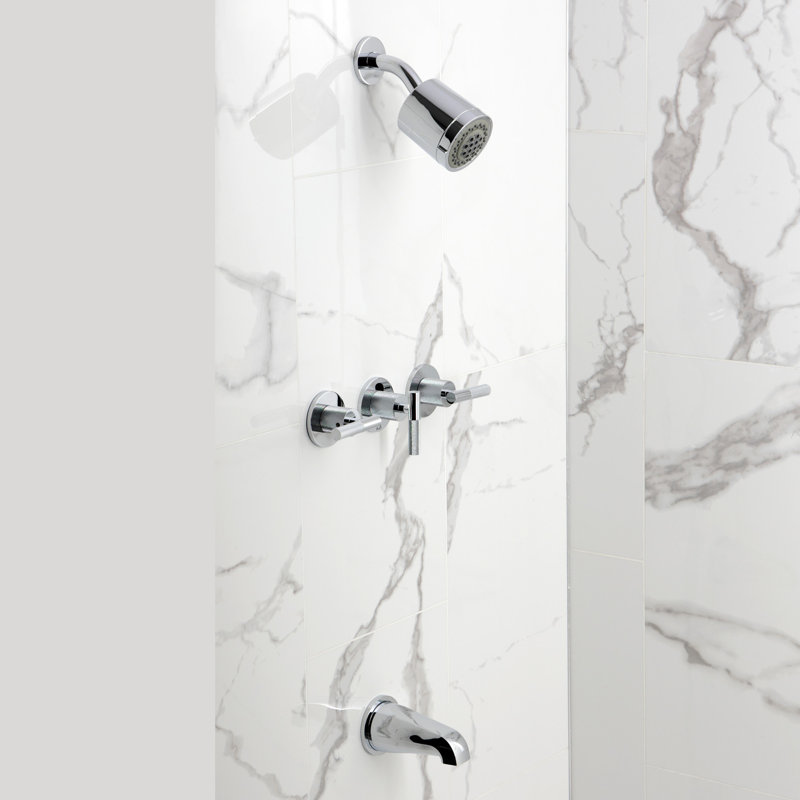 Robinet de baignoire et douche à poignée triple Kingston, Chrome poli