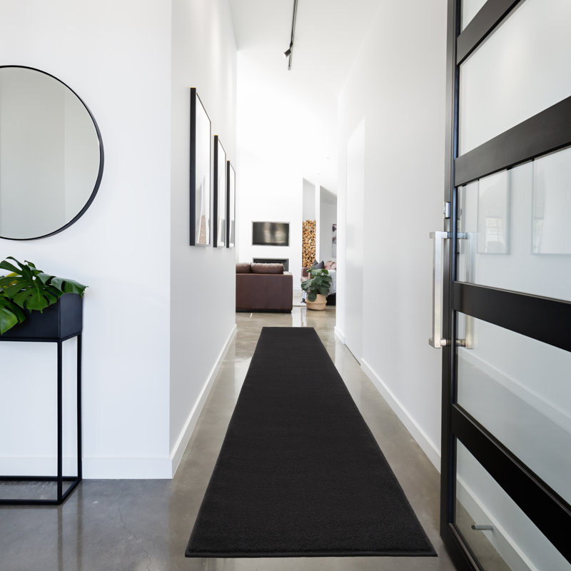 Tapis intérieur / extérieur noir Nourison Essentials, Tapis de couloir 2 pi 2 po x 18 pi