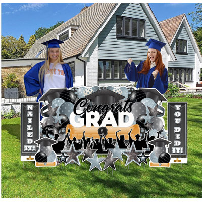 Ensemble de panneaux Jumbo Graduation Yard, 6 pi x 3 pi, comprenant des piquets