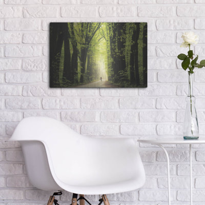 Art mural en métal de luxe 24 po x 16 po «Parmi les géants au printemps» par Martin Podt