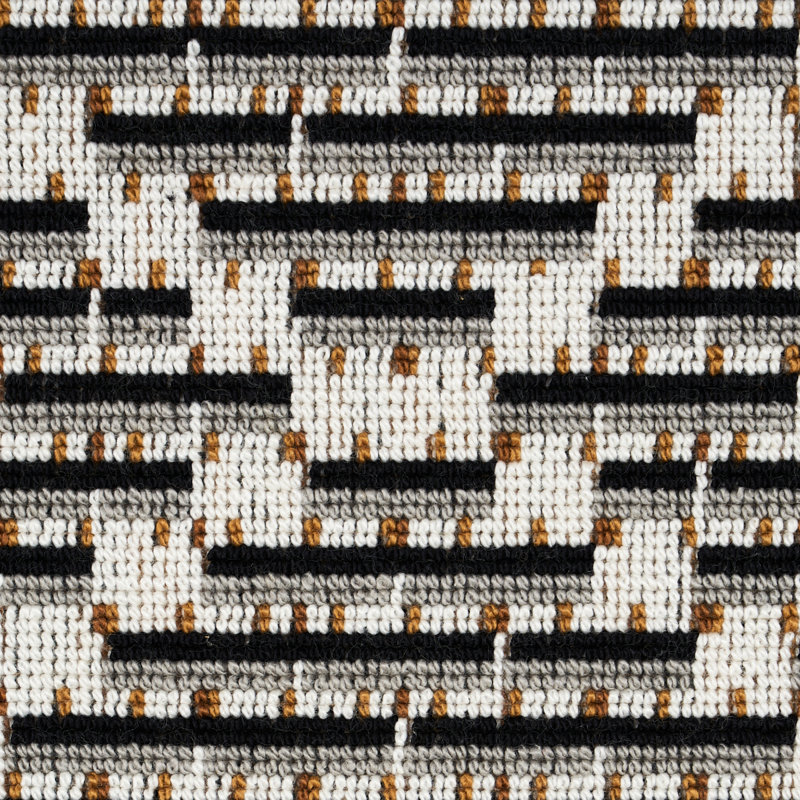 Tissu épinglé brun Schumacher x Stephanie Seal, Pierre de lune