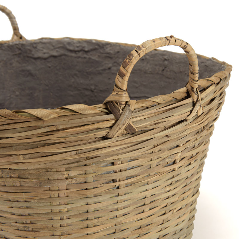 Akil Pot Planter
