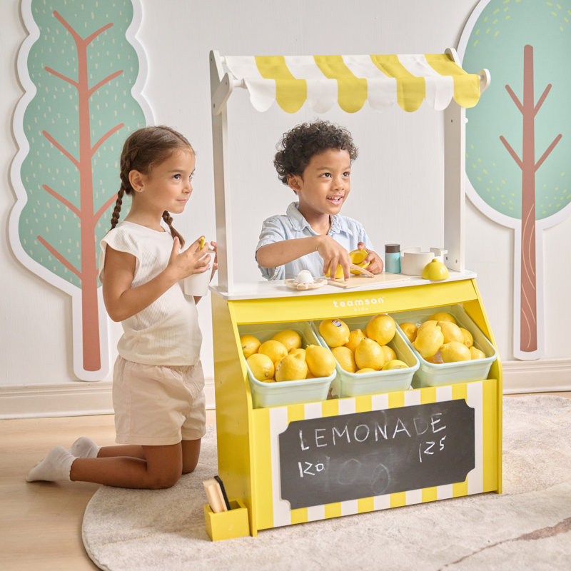 Teamson Kids Sunny Citrus Lemonade Stand – 18-Piece Wooden Pretend Play Set with Storage & Interactive Accessories