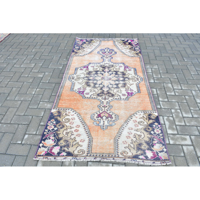 Tapis turc rétro idéal pour le salon et la chambre à coucher avec un design complexe et un confort inégalé