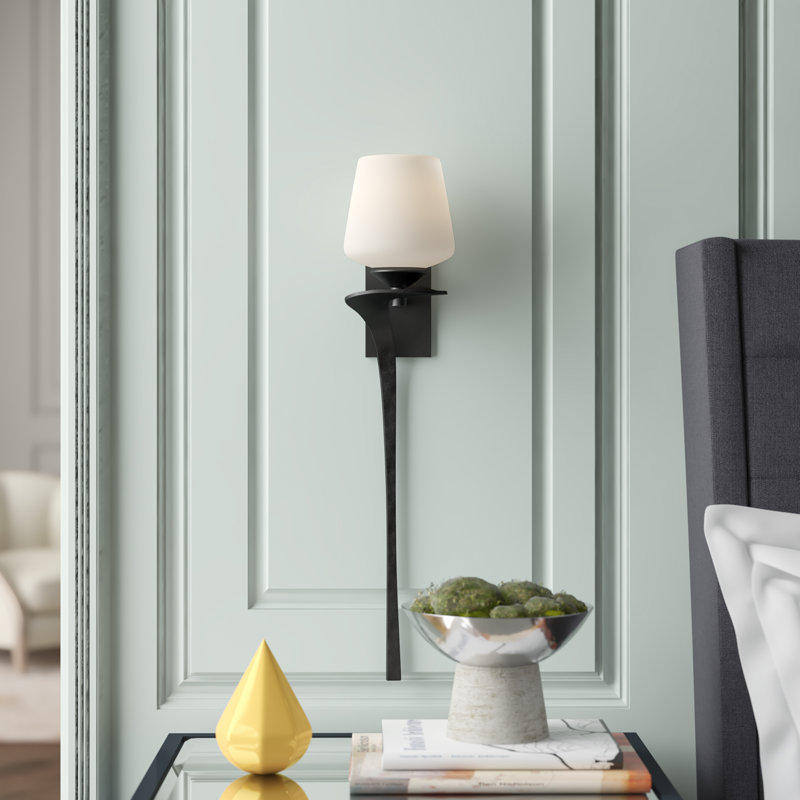 Antasia 1 - Light Wallchiere, Opal, Right, Black