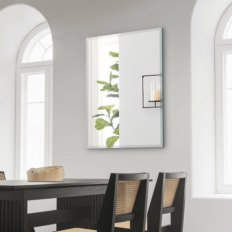 Aleksandrina Rectangle Wall Mirror, 28" x 20"