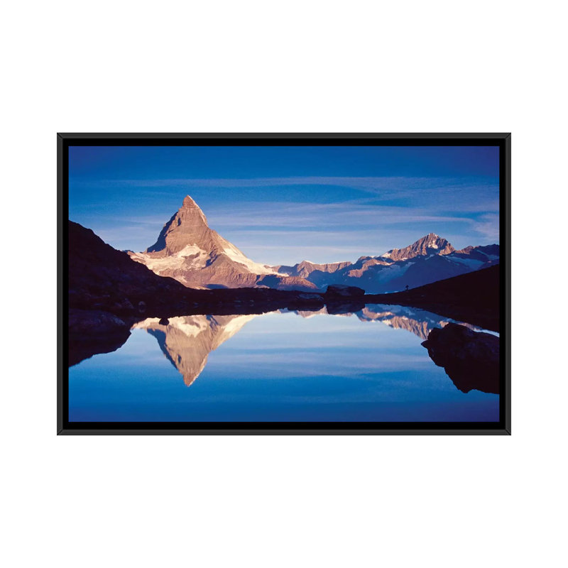 Dawn Reflection of Matterhorn, reproduction de photo sur toile tendue, H 18 po x l 26 po x P 1,5 po, Toile avec cadre noir