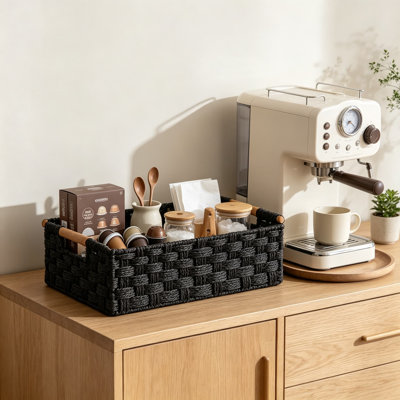 Ensemble de 2 paniers de rangement en osier tressé à la main avec poignées, paniers de rangement décoratifs en corde de papier naturel pour comptoir, étagère, table, dessus de réservoir de toilette, étagère de salle de bain, garde-manger de cuisine et cadeaux.