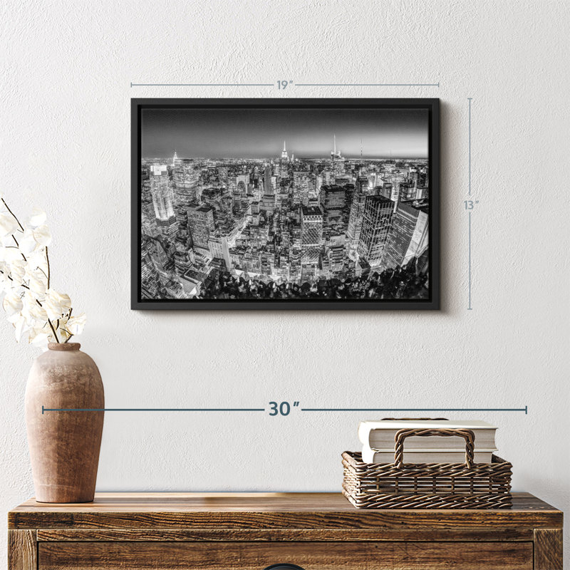"Manhattan en art mural monochrome", H 13 po x l 19 po