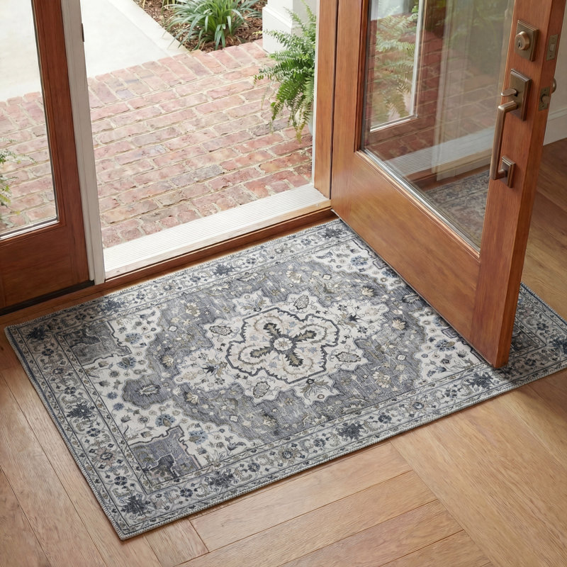 Tapis oriental en polyester tissé à la machine en gris clair / beige Lonon, Rectangle 2 pi 3 po x 4 pi