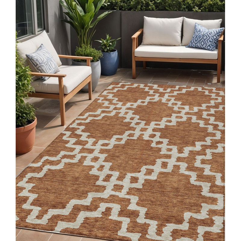Tapis intérieur / extérieur géométrique lavable 5 pi x 8 pi brun et ivoire