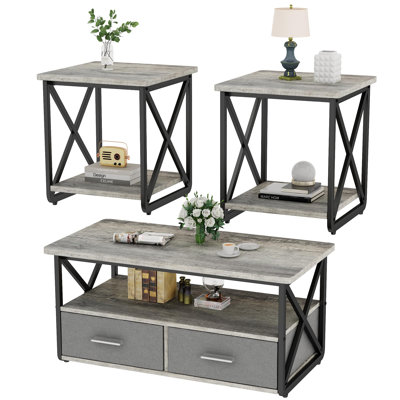 Un ensemble de tables basses trois pièces, équipé de tiroirs en tissu et de tablettes de rangement, fait de structure en métal, un ensemble de table de salon robuste et durable, jumelé à deux tables d'appoint, convient aux meubles de maison dans le salon