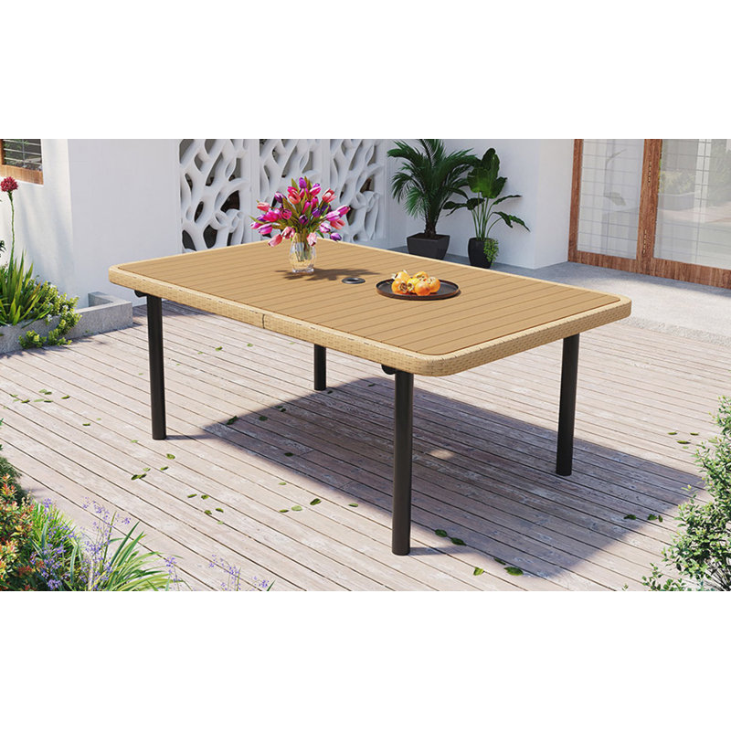 Table de salle à manger contemporaine 59 "avec plateau en polywood et trou pour parasol Solara