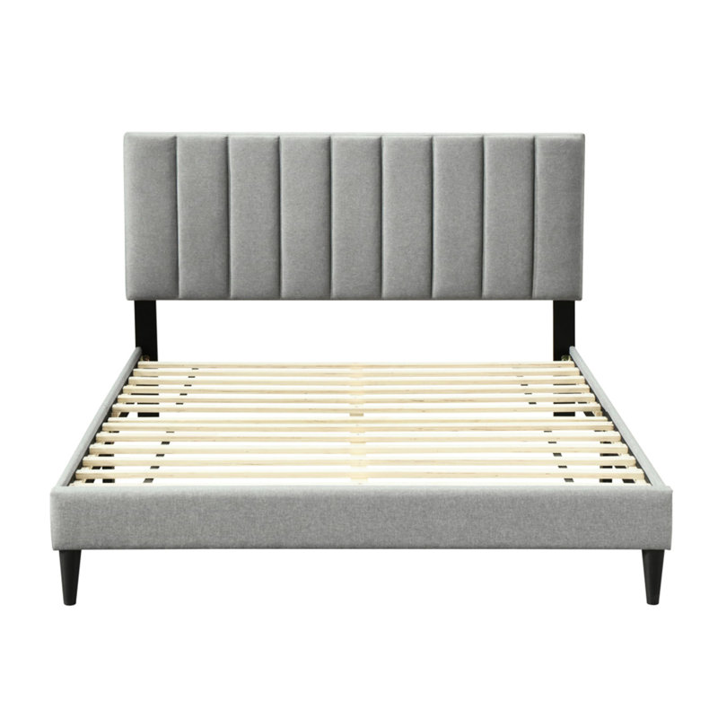 Très grand lit dans une boîte avec caractéristique - Tissu de tête de lit tapissier gris